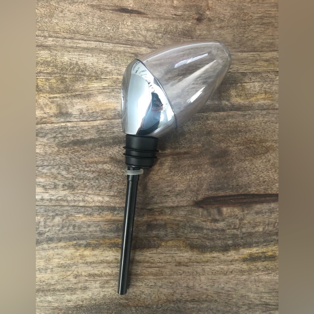 NEW - Rabbit Aerating Pourer - Picture 3 of 4